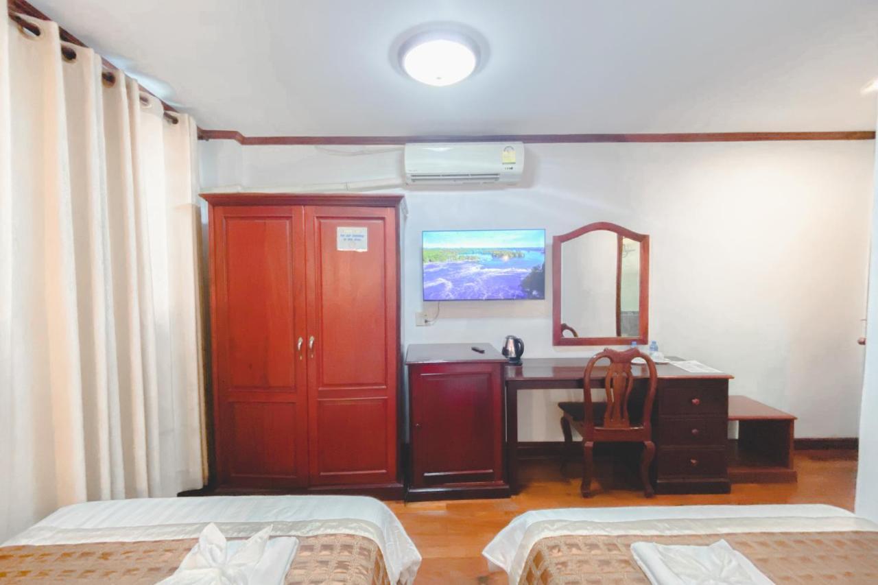 Khampiane1 Hotel Ban Nongdouang Kültér fotó